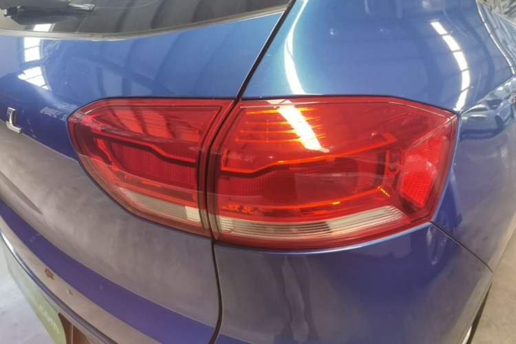Used Haval H2s 2017 Red-Label 1.5T Dual-Clutch Comfort Model Right Rear Taillight