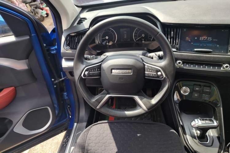 Used Haval H2s 2017 Red-Label 1.5T Dual-Clutch Elite Model Steering Wheel