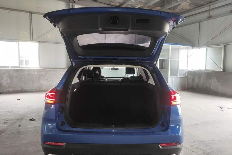 Used Haval H2s 2017 Blue Label 1.5T Manual Comfort Edition Trunk