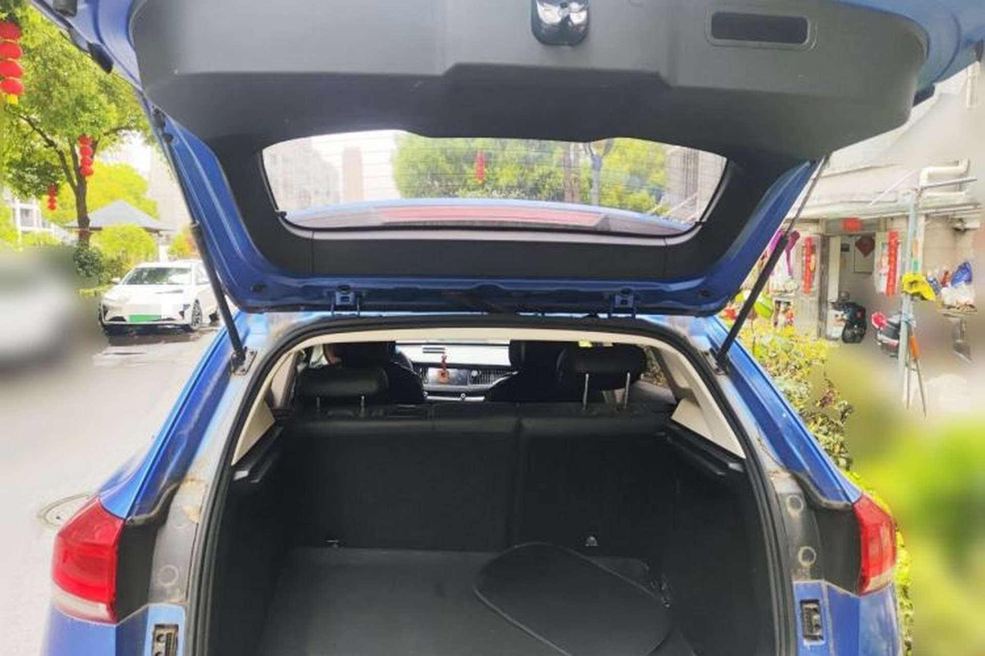 Used Haval H2s 2017 Blue Label 1.5T Dual-Clutch Elite Model Trunk