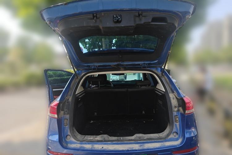 Used Haval H2s 2017 Red-Label 1.5T Dual-Clutch Luxury Model Trunk