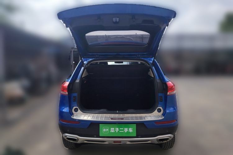Used Haval H2s 2017 Red-Label 1.5T Dual-Clutch Elite Model Trunk