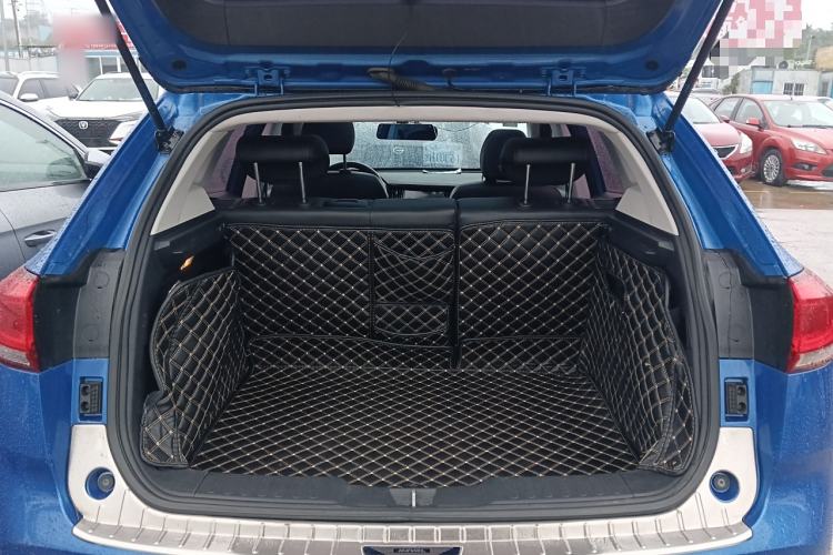 Used Haval H2s 2017 Blue Label 1.5T Dual-Clutch Luxury Model Trunk