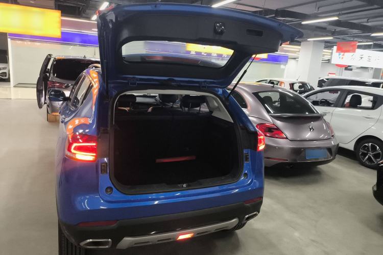 Used Haval H2s 2017 Blue Label 1.5T Manual Comfort Edition Trunk