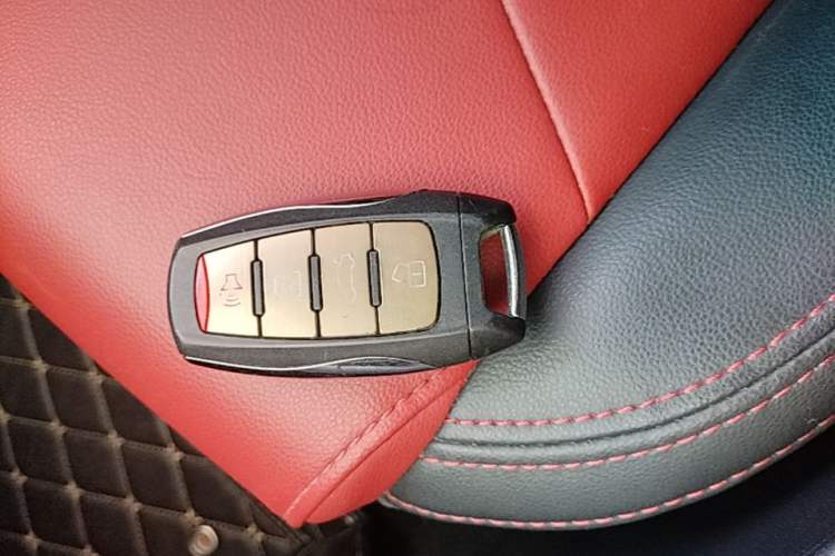 Used Haval H2s 2017 Blue Label 1.5T Dual-Clutch Comfort Model Vehicle Key