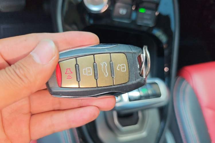 Used Haval H2s 2017 Blue Label 1.5T Dual-Clutch Elite Model Vehicle Key