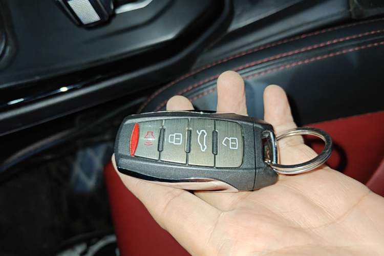 Used Haval H2s 2017 Blue Label 1.5T Dual-Clutch Elite Model Vehicle Key