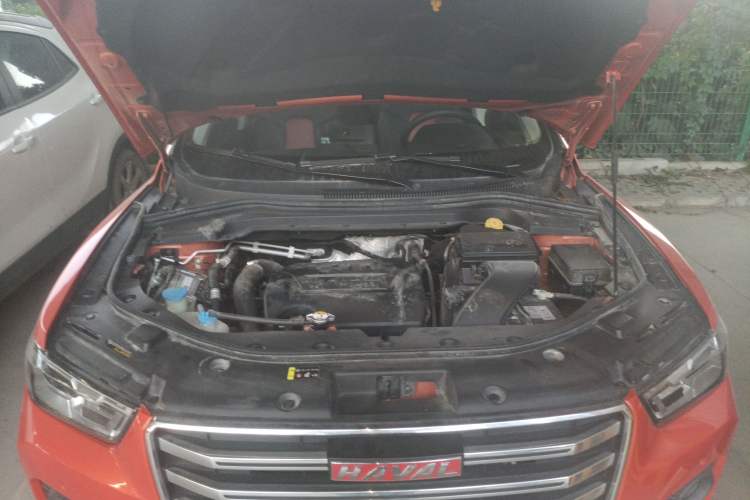 Used Haval H2s 2017 Red-Label 1.5T Dual-Clutch Luxury Model Engine Bay
