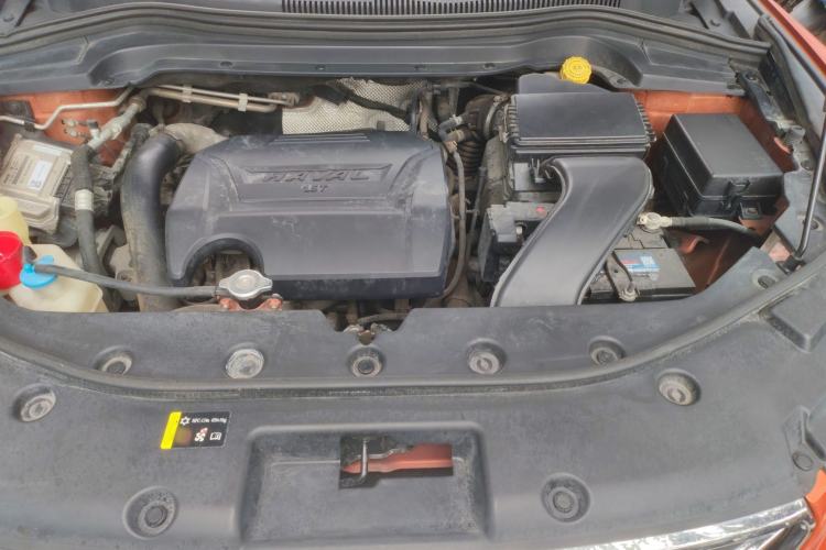 Used Haval H2s 2017 Red-Label 1.5T Dual-Clutch Luxury Model Engine Bay