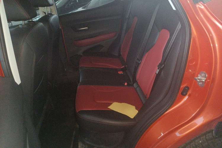 Used Haval H2s 2017 Red-Label 1.5T Dual-Clutch Luxury Model Left Rear Seat