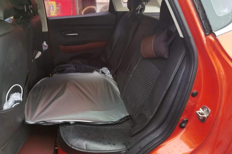 Used Haval H2s 2017 Red-Label 1.5T Dual-Clutch Comfort Model Left Rear Seat