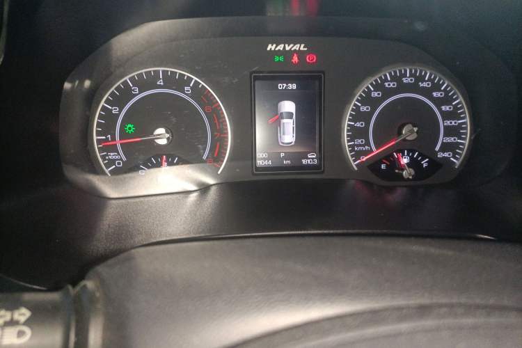 Used Haval H2s 2017 Red-Label 1.5T Dual-Clutch Luxury Model Odometer Close Up