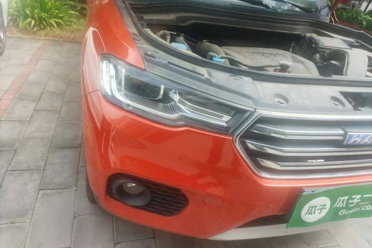Used Haval H2s 2017 Blue Label 1.5T Manual Elite Model Right Front Headlight