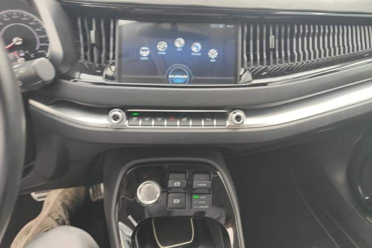 Used Haval H2s 2017 Blue Label 1.5T Dual-Clutch Luxury Model Audio And AC Panel