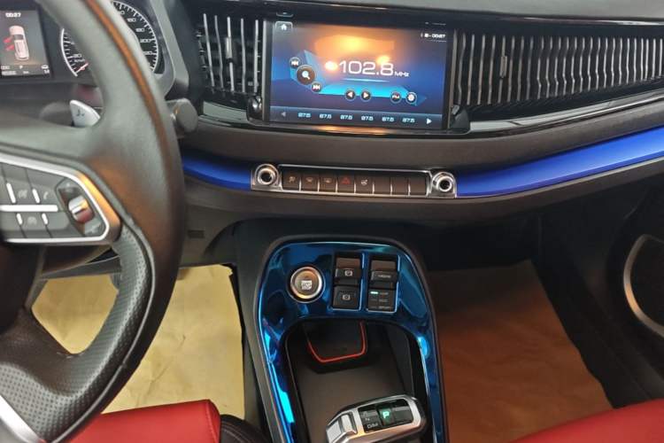 Used Haval H2s 2017 Blue Label 1.5T Dual-Clutch Elite Model Audio And AC Panel