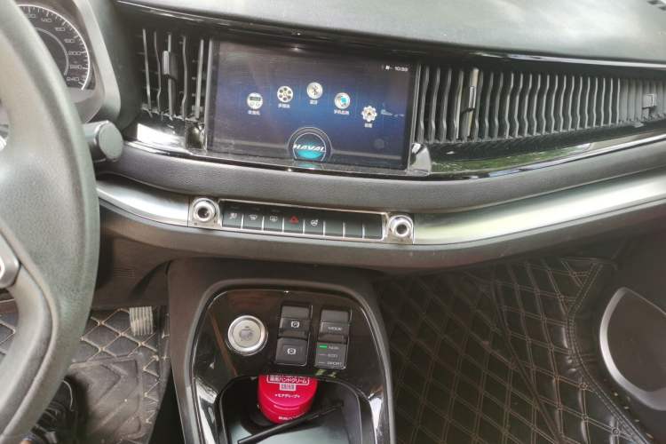 Used Haval H2s 2017 Blue Label 1.5T Dual-Clutch Comfort Model Audio And AC Panel