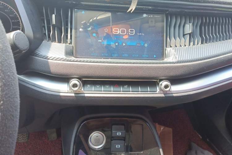 Used Haval H2s 2017 Blue Label 1.5T Manual Comfort Edition Audio And AC Panel