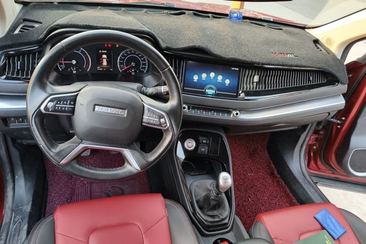 Used Haval H2s 2017 Blue Label 1.5T Manual Elite Model Center Console