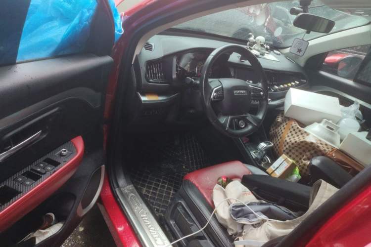 Used Haval H2s 2017 Red-Label 1.5T Dual-Clutch Elite Model Driver Seat