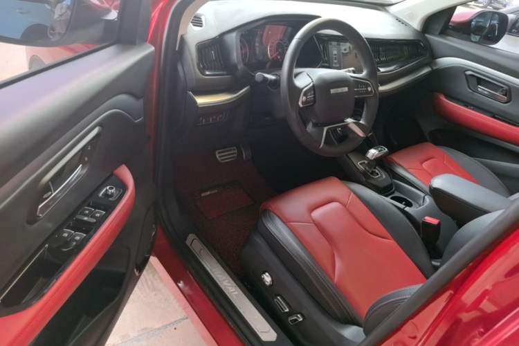 Used Haval H2s 2017 Red-Label 1.5T Dual-Clutch Luxury Model Driver Seat