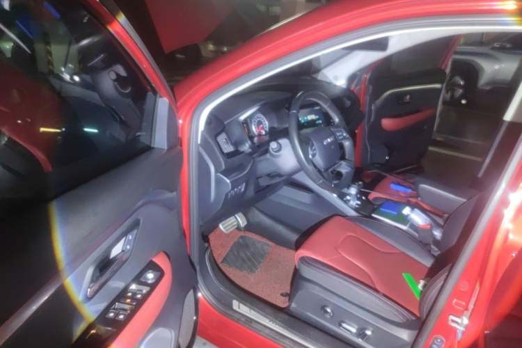 Used Haval H2s 2017 Red-Label 1.5T Dual-Clutch Luxury Model Driver Seat