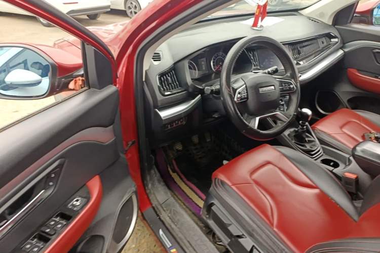 Used Haval H2s 2017 Red-Label 1.5T Manual Elite Model Driver Seat