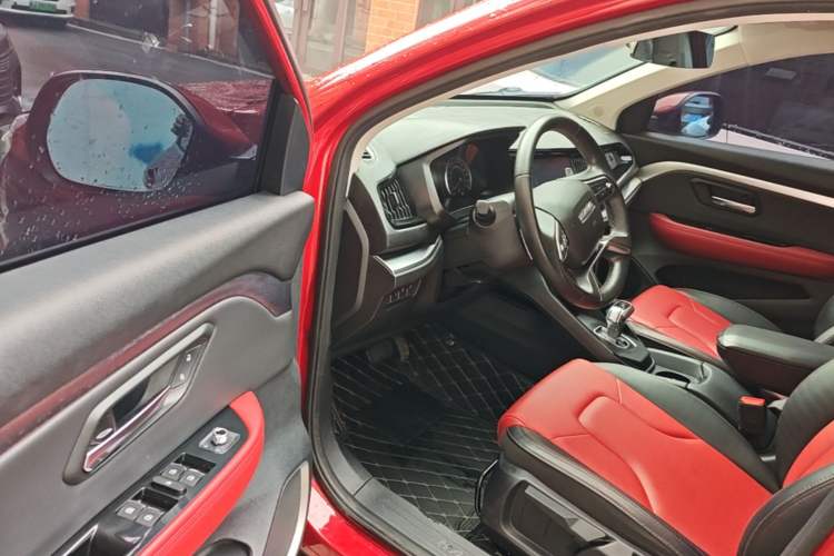 Used Haval H2s 2017 Red-Label 1.5T Dual-Clutch Elite Model Driver Seat