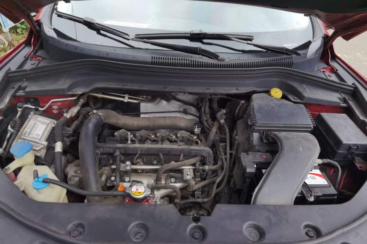 Used Haval H2s 2017 Red-Label 1.5T Dual-Clutch Elite Model Engine Bay