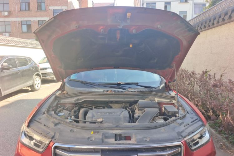 Used Haval H2s 2017 Red-Label 1.5T Dual-Clutch Elite Model Engine Bay