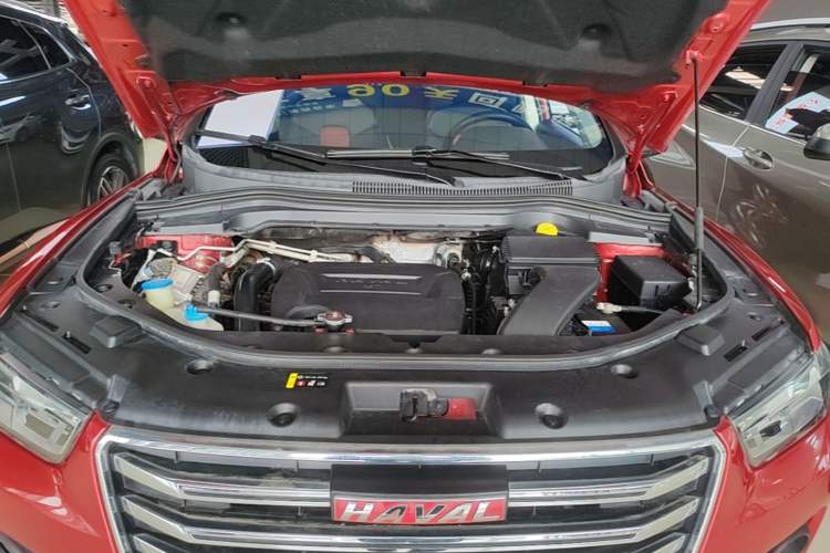 Used Haval H2s 2017 Red-Label 1.5T Dual-Clutch Elite Model Engine Bay