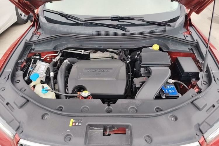Used Haval H2s 2017 Red-Label 1.5T Dual-Clutch Elite Model Engine Bay