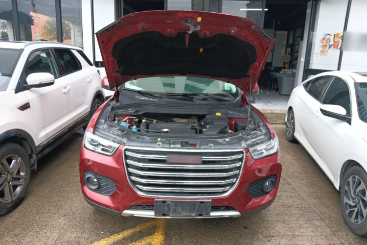 Used Haval H2s 2017 Red-Label 1.5T Dual-Clutch Luxury Model Engine Bay