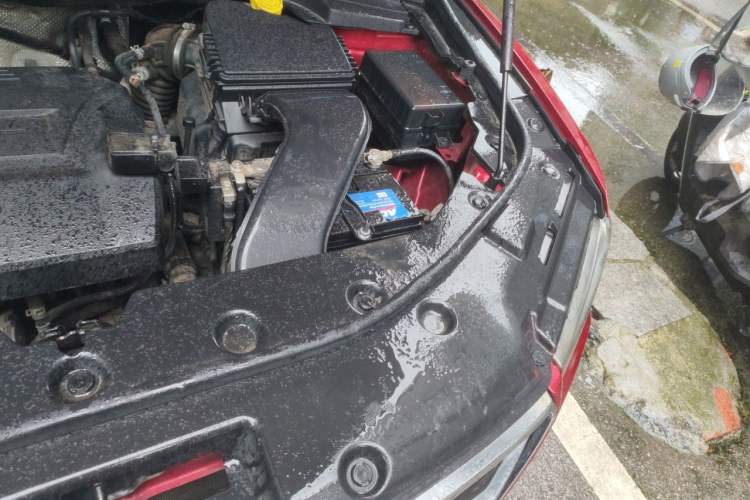 Used Haval H2s 2017 Red-Label 1.5T Dual-Clutch Elite Model Engine Bay Left