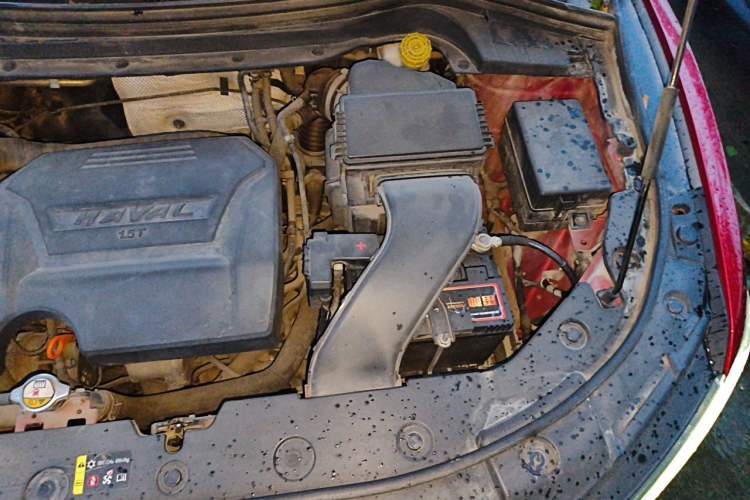 Used Haval H2s 2017 Blue Label 1.5T Manual Elite Model Engine Bay Left
