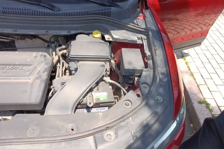Used Haval H2s 2017 Blue Label 1.5T Manual Comfort Edition Engine Bay Left