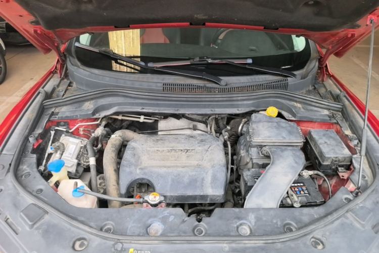 Used Haval H2s 2017 Red-Label 1.5T Dual-Clutch Luxury Model Engine Bay