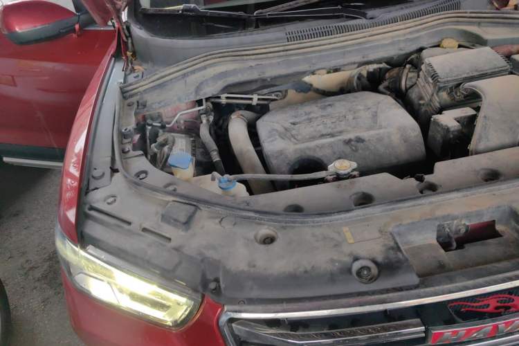 Used Haval H2s 2017 Red-Label 1.5T Dual-Clutch Luxury Model Engine Bay Right