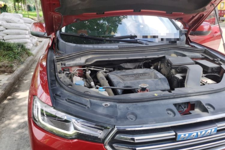 Used Haval H2s 2017 Blue Label 1.5T Dual-Clutch Comfort Model Engine Bay Right