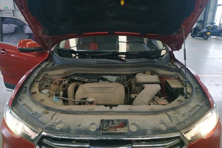 Used Haval H2s 2017 Blue Label 1.5T Dual-Clutch Luxury Model Engine Bay