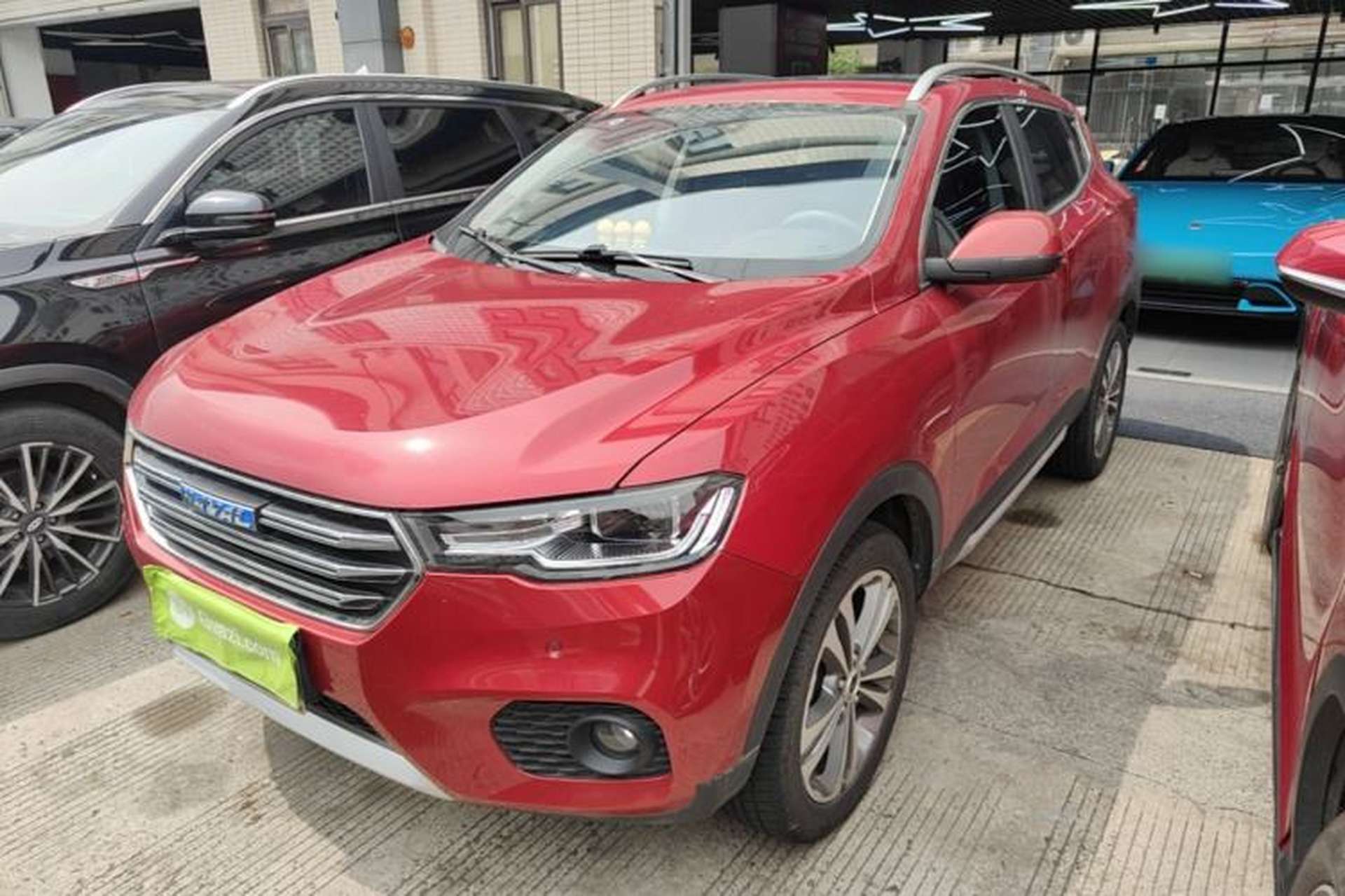 Used Haval H2s 2017 Blue Label 1.5T Dual-Clutch Luxury Model Front Left 45 Deg