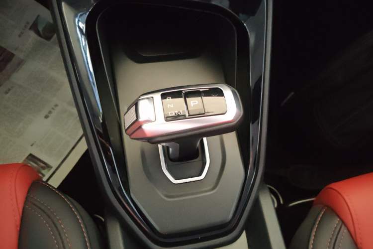 Used Haval H2s 2017 Blue Label 1.5T Dual-Clutch Comfort Model Gear Lever