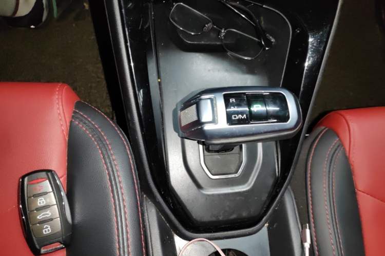 Used Haval H2s 2017 Blue Label 1.5T Dual-Clutch Elite Model Gear Lever