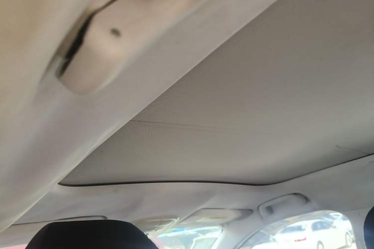 Used Haval H2s 2017 Red-Label 1.5T Dual-Clutch Elite Model Headliner