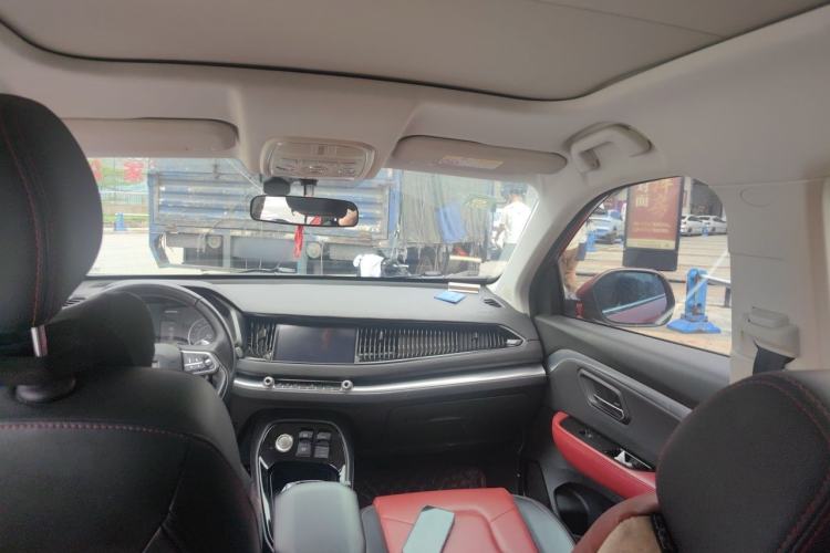 Used Haval H2s 2017 Red-Label 1.5T Dual-Clutch Luxury Model Headliner