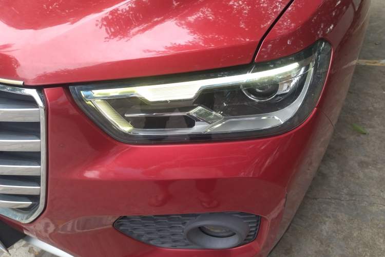 Used Haval H2s 2017 Red-Label 1.5T Manual Elite Model Left Front Headlight