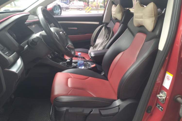 Used Haval H2s 2017 Red-Label 1.5T Manual Elite Model Left Front Seat