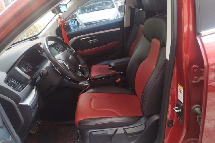 Used Haval H2s 2017 Blue Label 1.5T Dual-Clutch Luxury Model Left Front Seat