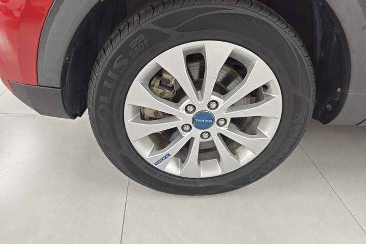 Used Haval H2s 2017 Blue Label 1.5T Dual-Clutch Elite Model Left Front Wheel Hub
