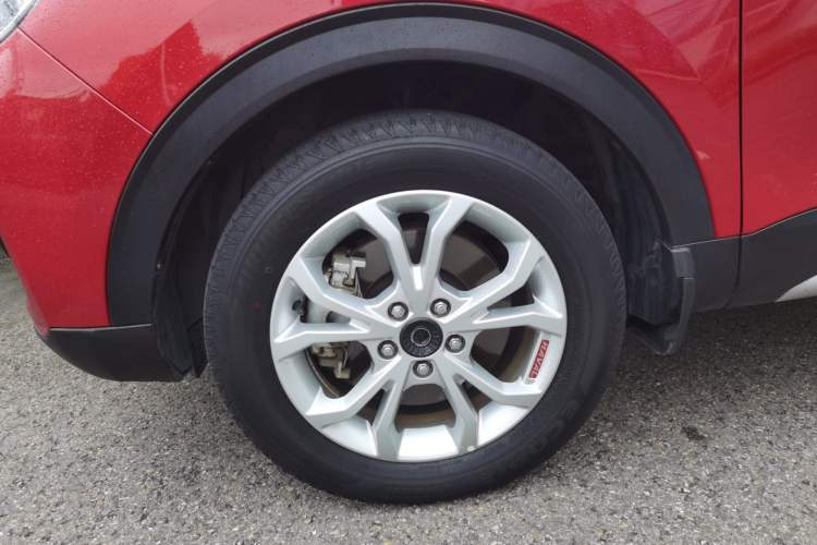 Used Haval H2s 2017 Red-Label 1.5T Dual-Clutch Elite Model Left Front Wheel Hub