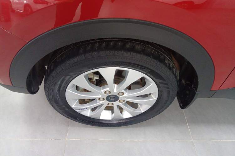 Used Haval H2s 2017 Blue Label 1.5T Dual-Clutch Comfort Model Left Front Wheel Hub